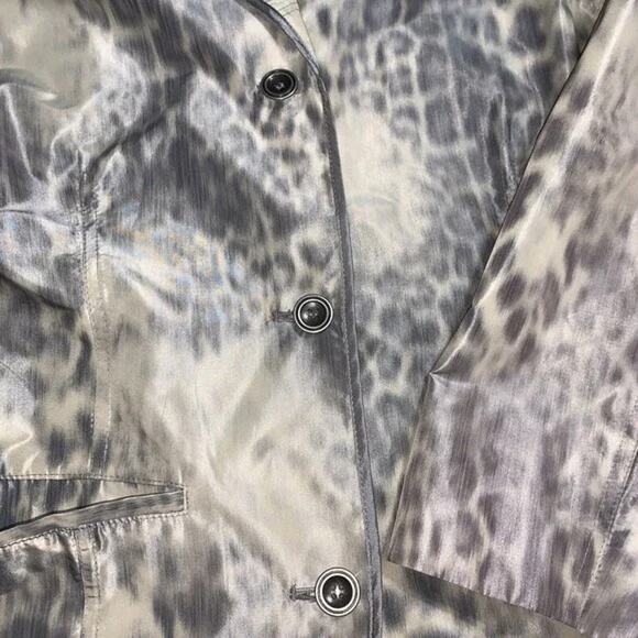 Chico's Animal Intuition Beckey Gray Cream Lightweight Blazer Jacket Sz 3 XL - Picture 6 of 10